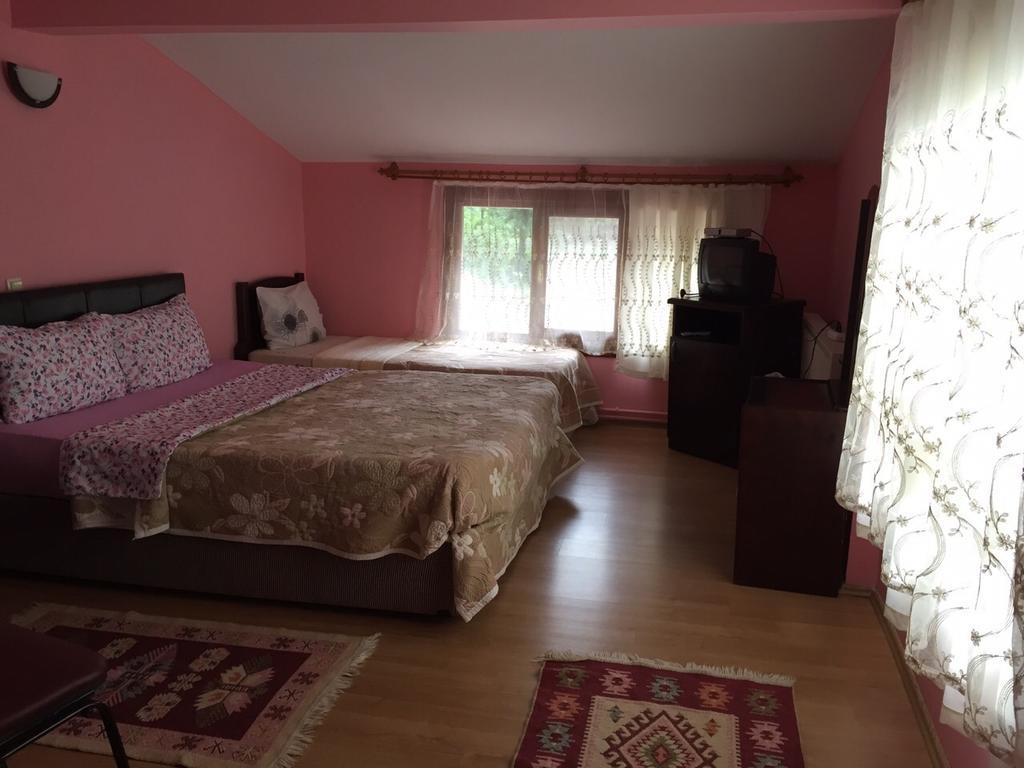 سبانجا Asina Motel المظهر الخارجي الصورة